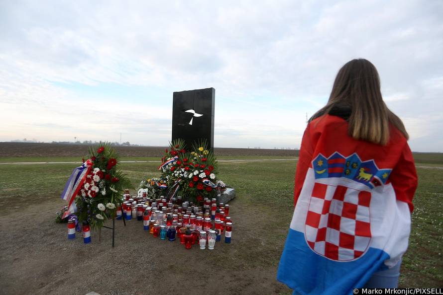 'Noćas smo ih do jedan ujutro ubijali. Joj da si čuo kako cvile'