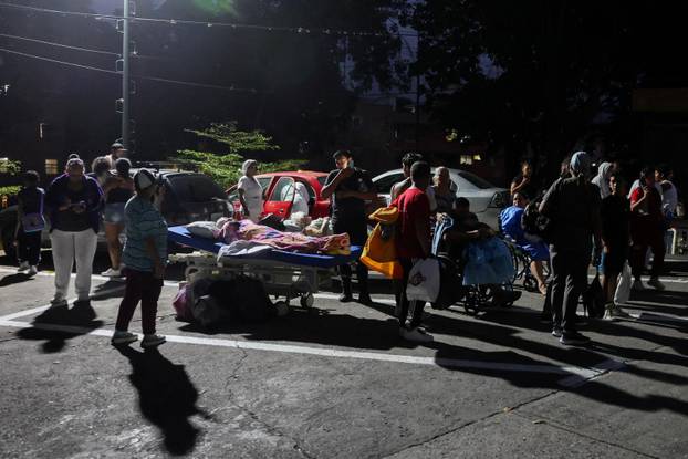 Aftermath of an earthquake in Caracas