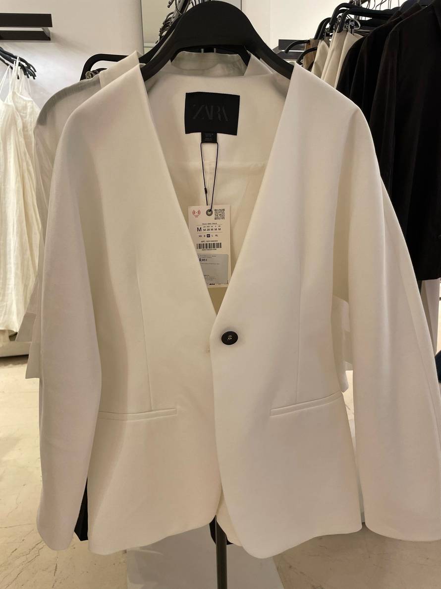 Krizme i pričesti postale su kao mala svadba: Gosti će uz poklon u kuvertu staviti po 200 eura