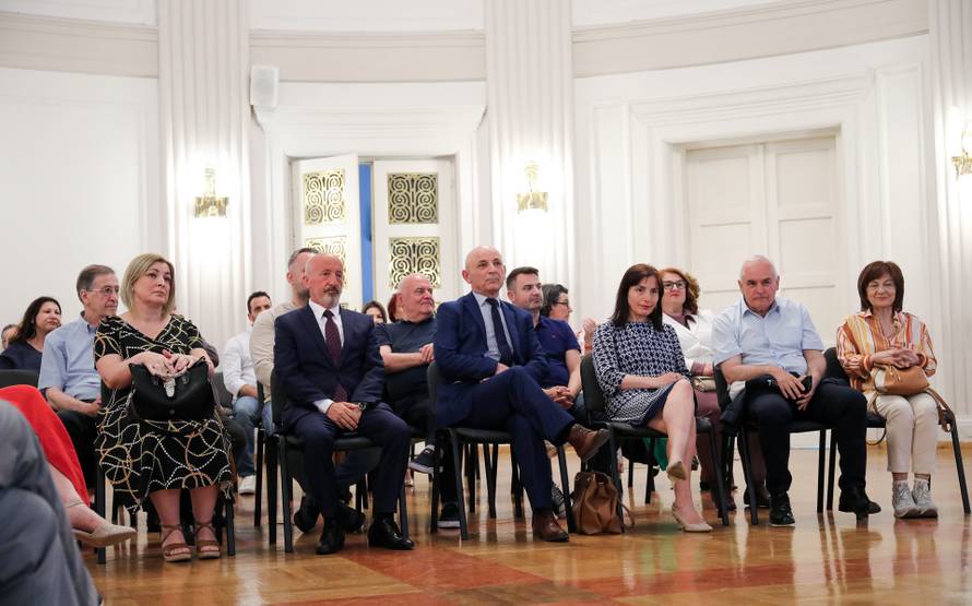 Zagreb:  Promocija knjige Albanci u Zagrebu I. dio 