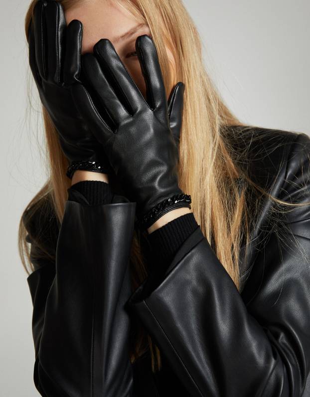 Baš su stylish: 10 modela toplih i klasično elegantnih rukavica