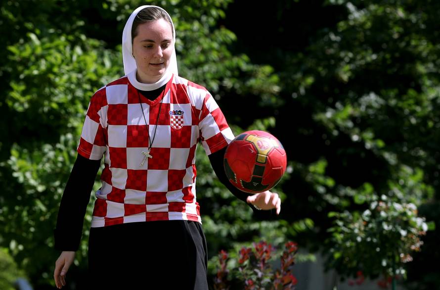 Časna s ubojitom ljevicom: I mi u samostanu bismo finale SP-a