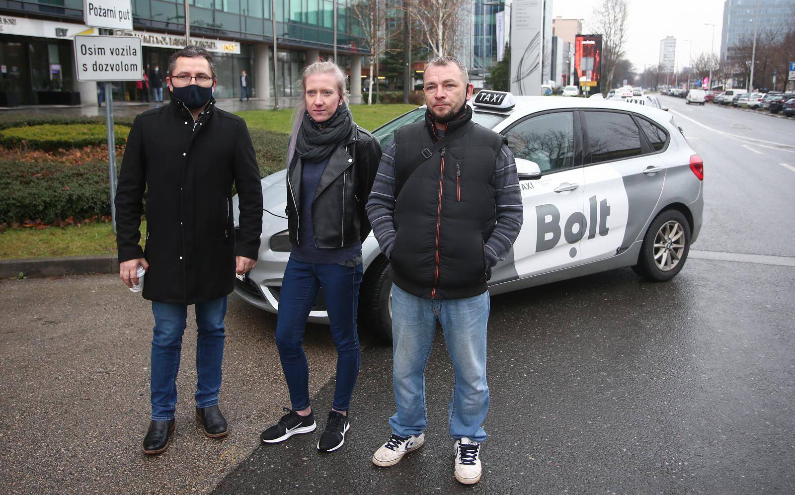 Zagreb: Novoosnovani Nezavisni sindikat vozača taksija održao prosvjed upozorenja