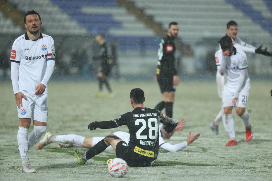 Osijek: SuperSport HNL, 23. kolo, HNK Vukovar 1991 - NK Slaven Belupo