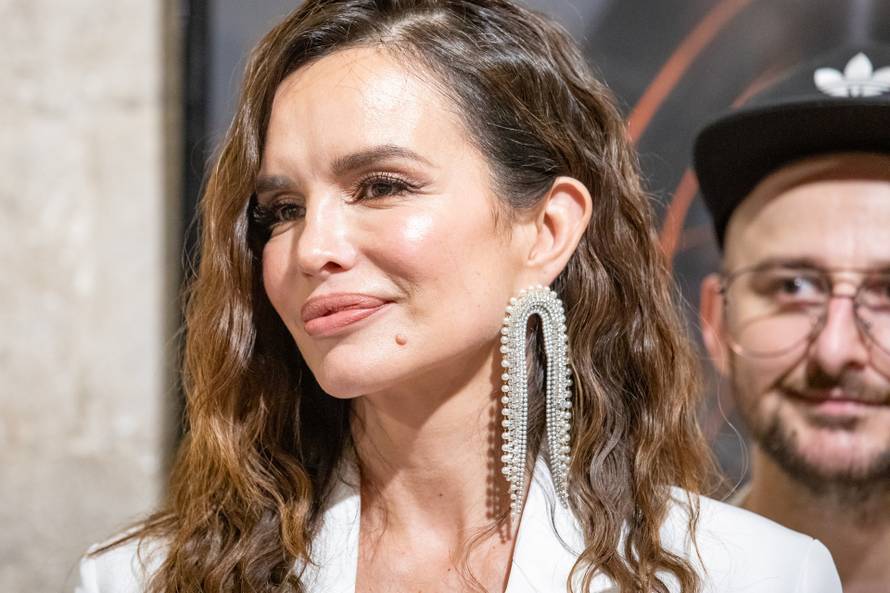 Dubrovnik: Poznati na otvorenju izložbe Dimitrija Popovića i Marka Vrdoljaka "One su ovdje"