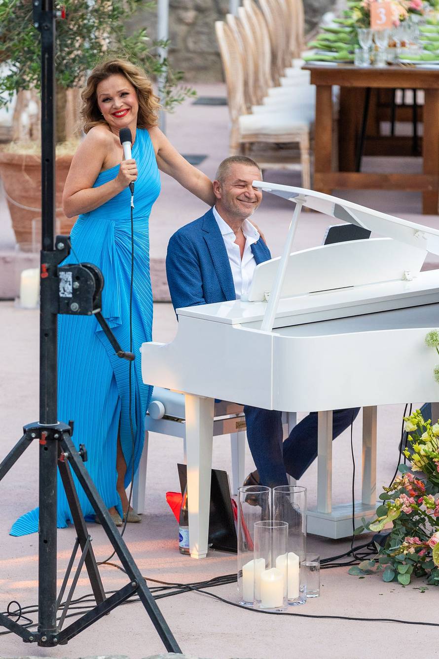 Sandra Bagarić otkrila tajnu uspješnog braka: 'Pustite srcu da vas vodi i smijte se zajedno'