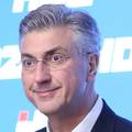 Plenkovi&cacute; objavio pove&cacute;anje pla&cacute;a za 260.000 zaposlenih u  dr&zcaron;avi. Evo koliko &cacute;e iznositi...