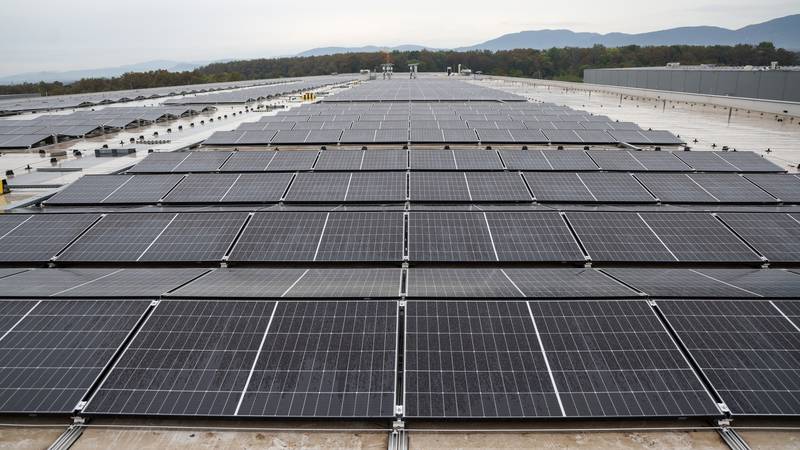 Australija će građanima omogućiti tri sata besplatne solarne energije dnevno