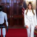 VIDEO Melania stigla na samit s robotom! Gospo&dstrok;a Macron sve je znati&zcaron;eljno promatrala...