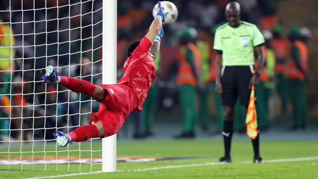 Football - 2023 Africa Cup of Nations - Finals - Cape Verde v South Africa - Charles Konan Stadium - Yamoussoukro - Cote dIvoire