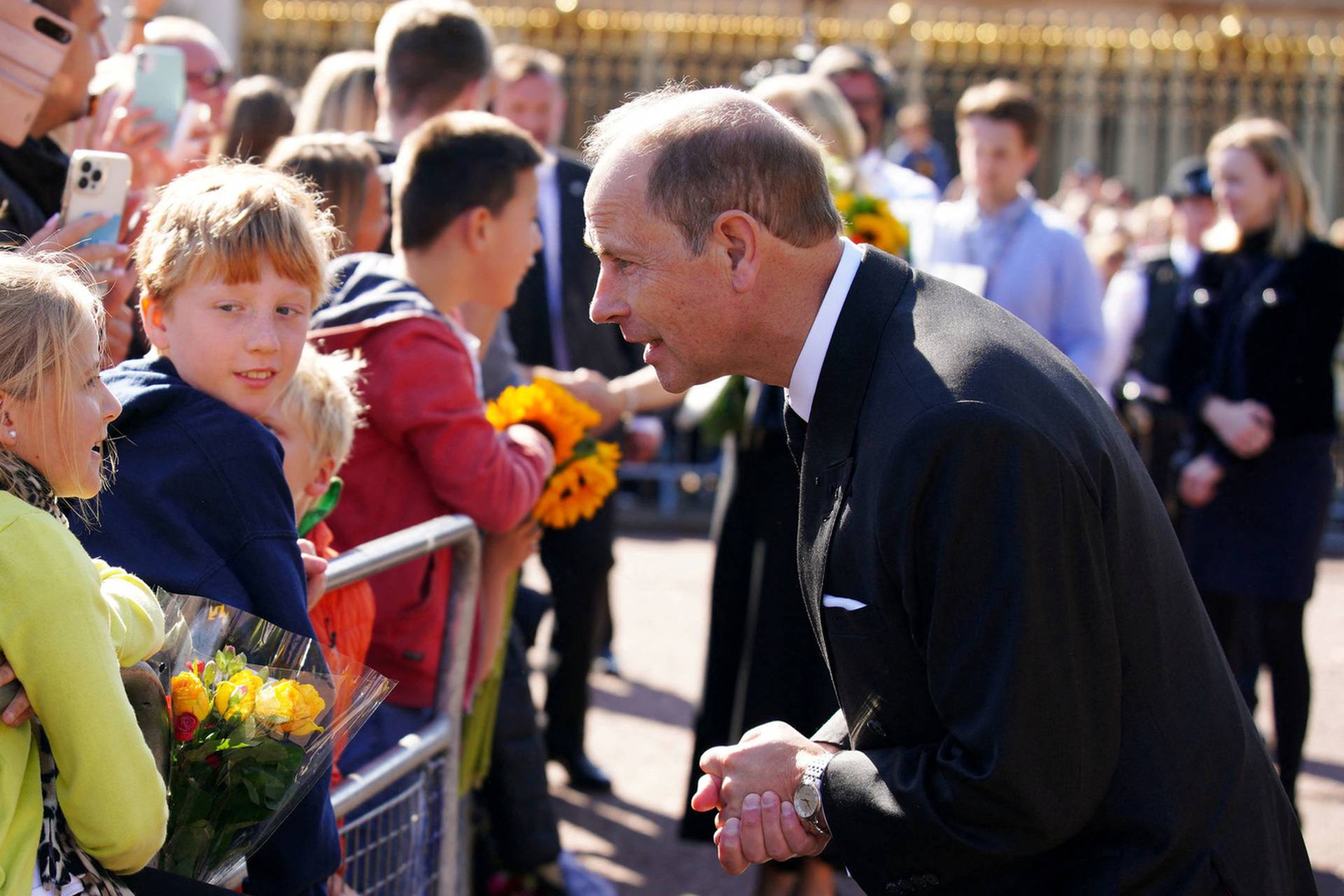 Britain mourns Queen Elizabeth