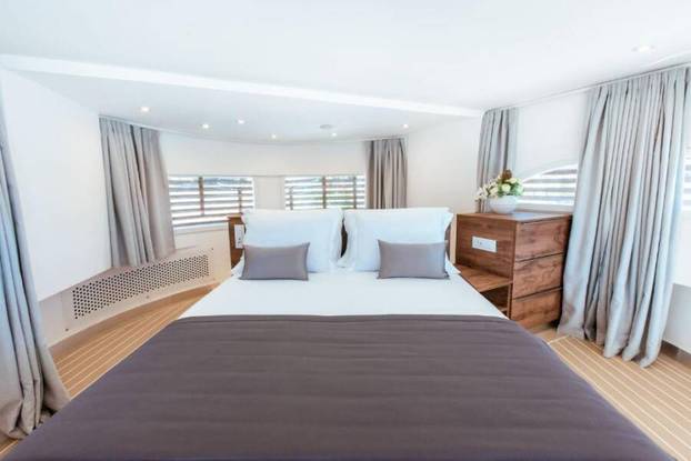 FOTO Jeste li vidjeli plutajuću vilu u Splitu? Pogledajte kakav vas luksuz očekuje unutra