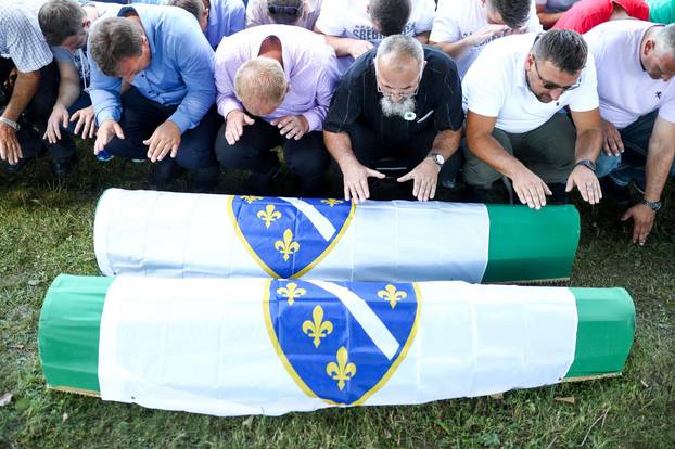 PotoÄari: DÅ¾enaza za 33 identificirane Å¾rtve genocida u Srebrenici