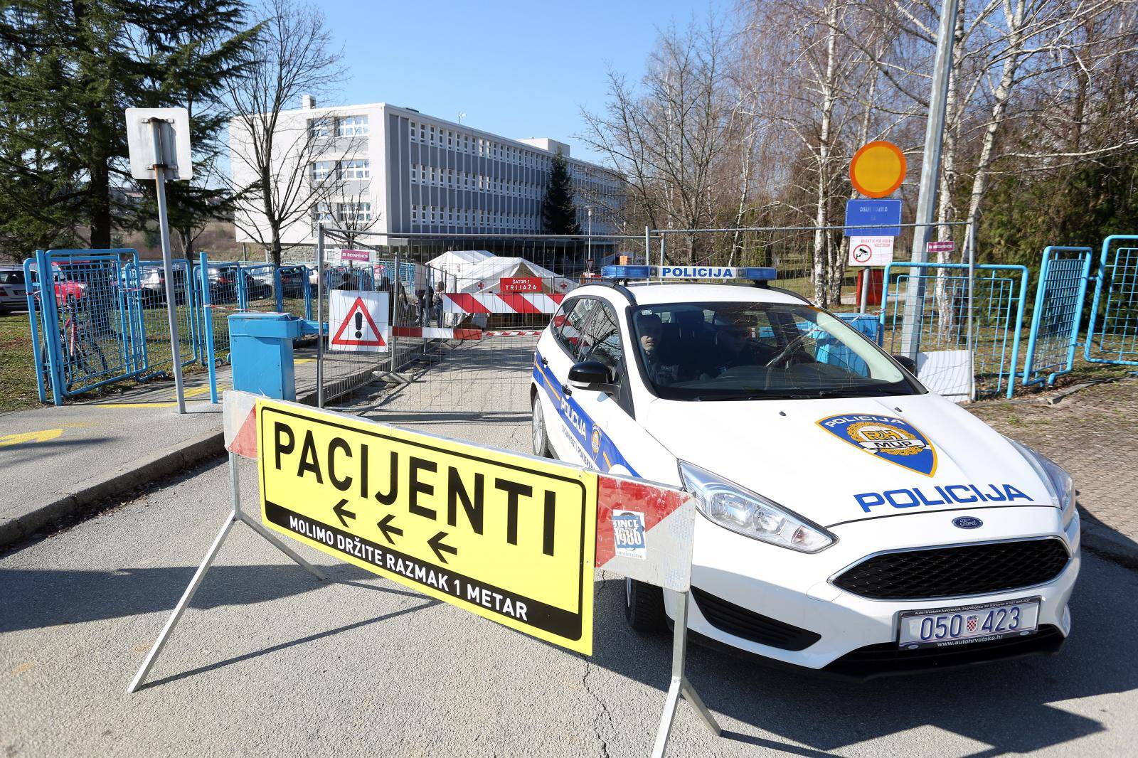 Opća bolnica Karlovac zbog situacije s koronavirusom prima samo hitne slučajeve