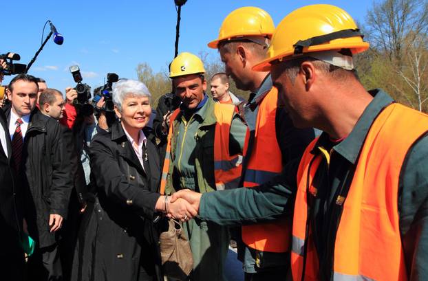Velika Gorica: Kosor s ministrima obišla gradilište autoceste Zagreb - Sisak