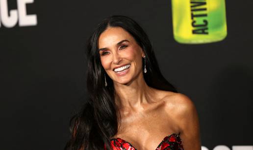 Demi Moore na crvenom tepihu oduzimala dah: Nosila je haljinu koja košta oko 20.000 eura