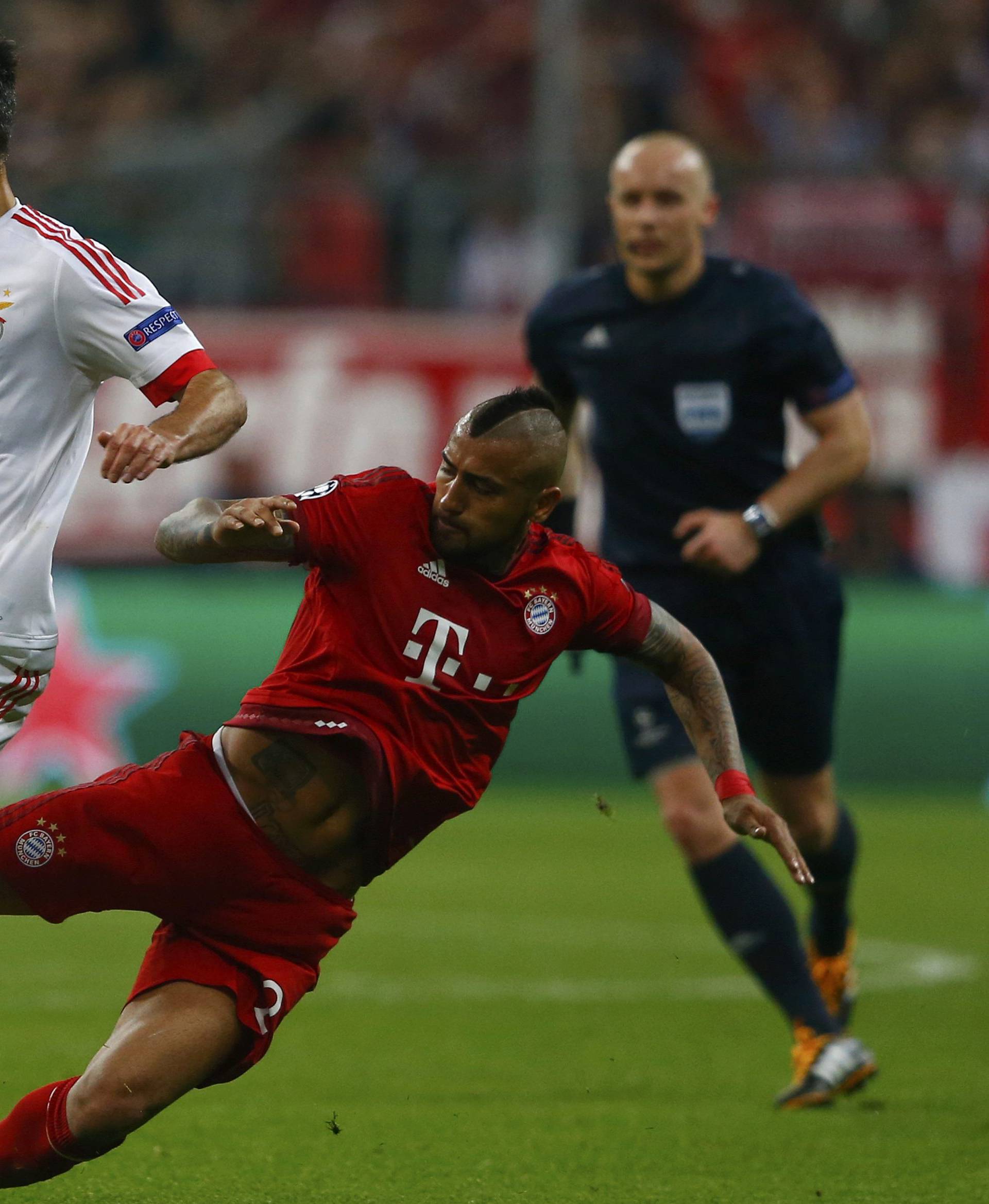 Bayern Munich v Benfica - UEFA Champions League Quarter-finals First leg