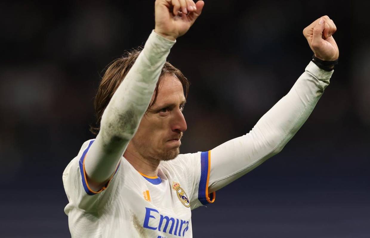 Španjolci: Modrić napušta Real. Dobit će 120 mil. eura godišnje!
