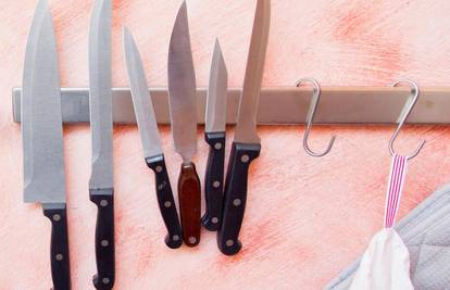 Super jednostavni trik riješit će točkice hrđe s vaših noževa