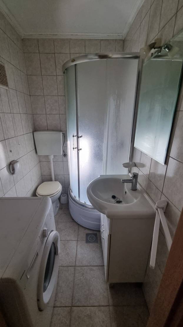 FOTO Ovo je najjeftiniji stan koji se prodaje u Hrvatskoj! Ima 44 m2, košta 13.000 €. Evo gdje je