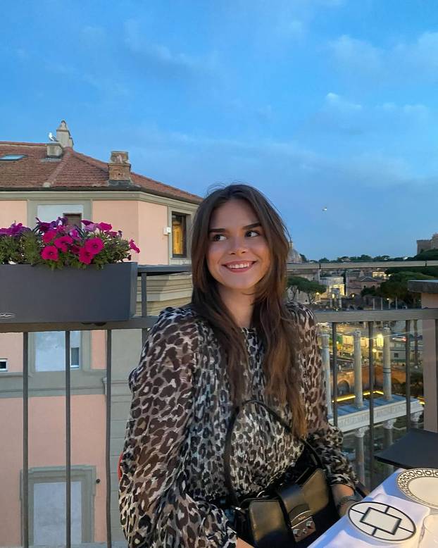 FOTO Bivša supruga Igora Kojića podsjeća na Severinu? Zavirite u galeriju i procijenite sami...