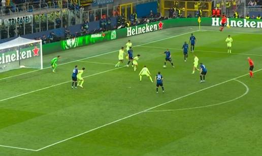 VIDEO Ludi preokret Barcelone u Milanu poništio je stoper u 93. A onda je Inter zabio za finale