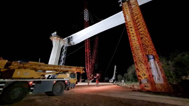 Radnici podižu Stonski most, konstrukcija je duga 485 metara