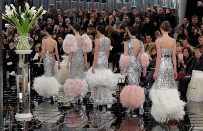 Haute Couture u brojkama: 6000 sati za jednu haljinu, po cijeni do oko 7 milijuna kuna