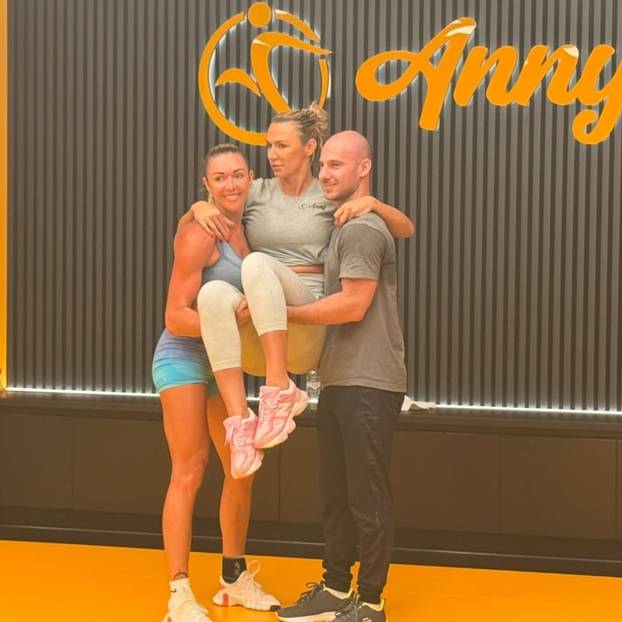 FOTO Fitness trenericu iz BiH svi znaju kao Anny Chanel: 'Svom radniku poklonila sam stan!'