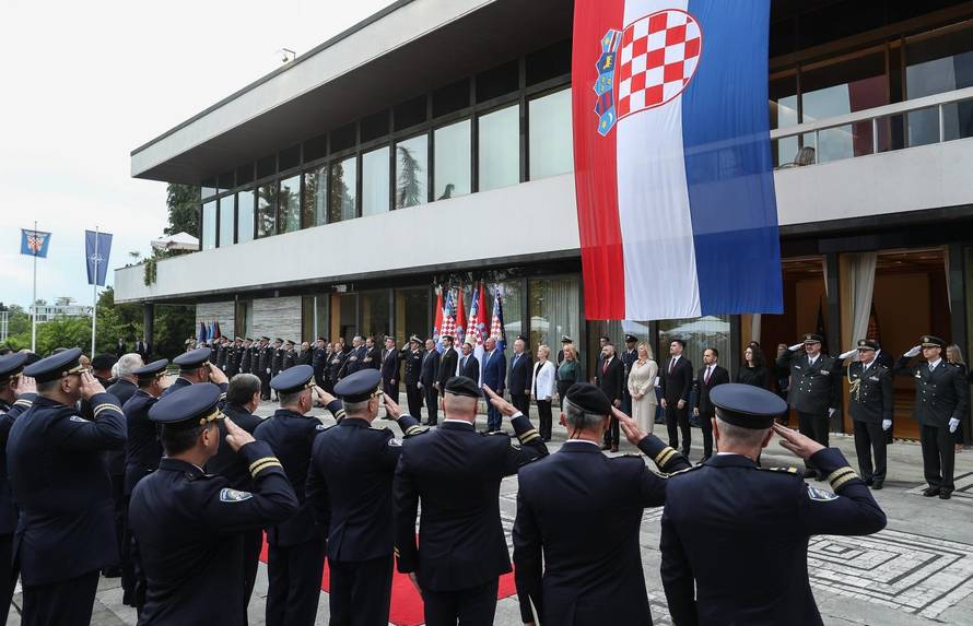 Predsjednik na Pantovčaku upriličio prijam u prigodi obilježavanja Dana Hrvatske vojske