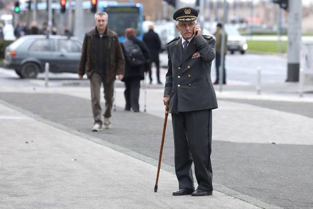 Zagreb: Uzvanici pristi&zcaron;u u Lisinski na komemoraciju za Slobodana Praljka