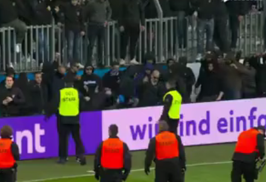 Kakav kaos: Navijači su skinuli igrače i odsvirali kraj utakmice!