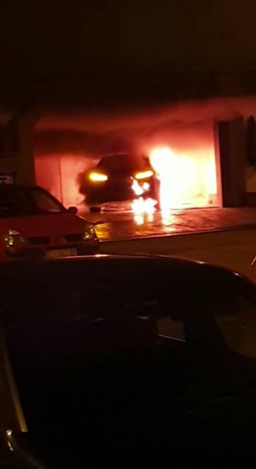 VIDEO Buktinja u Zagrebu: Na Ferenščici izgorio BMW u garaži