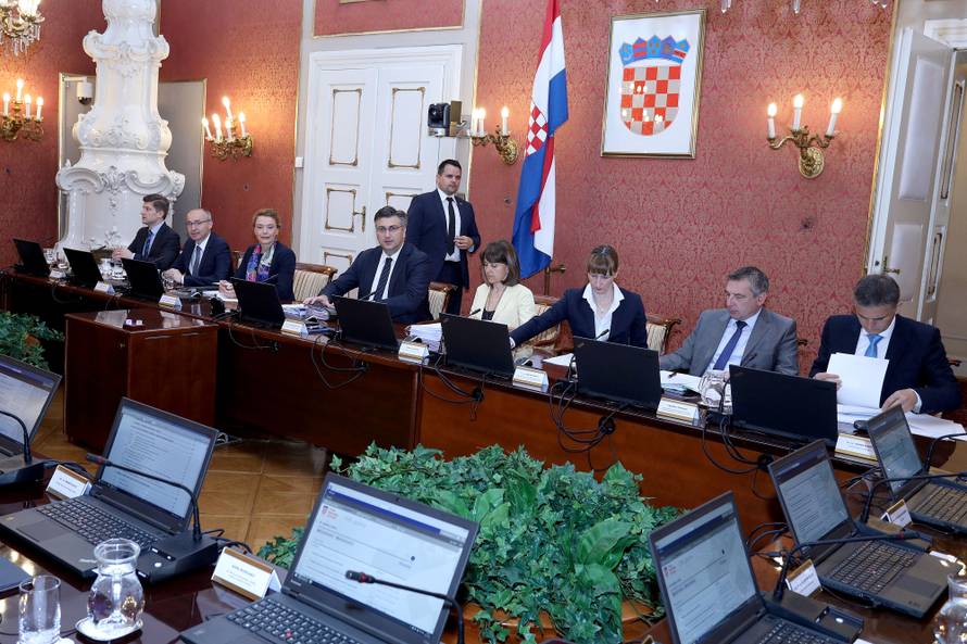 Vlada na sjednici imenovala ravnatelje triju svojih ureda