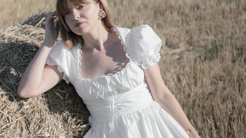 Ona ne juri za trendovima: Matea Frajsberger otkriva trikove za komade koji traju