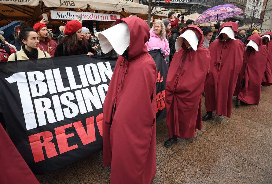 Prosvjed u Zagrebu: 'Sluškinje' ustale za zaštitu ženskih prava