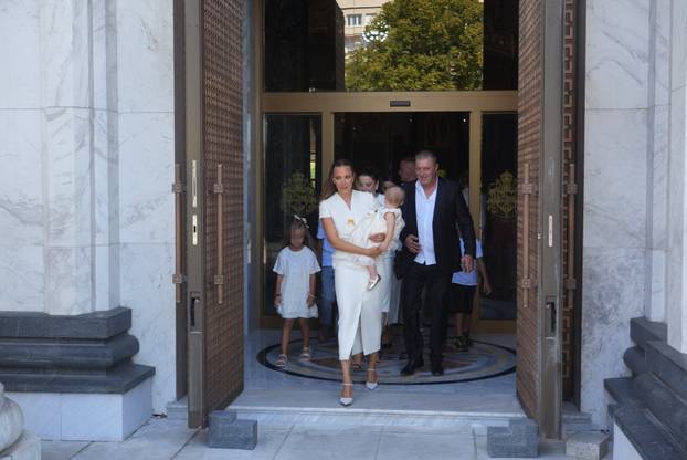 Beograd: Aleksandra Prijović i Filip Živojinović krstili kćer na dan kad  se rodila 