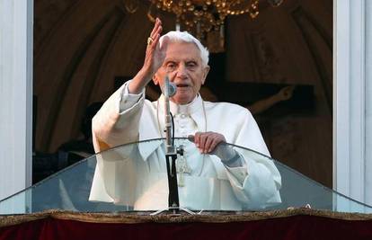 Papa Benedikt: Sve sam slabiji, nalazim se u zadnjoj fazi života