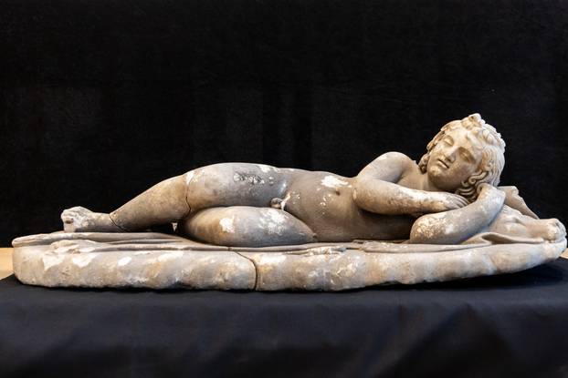 Pula: Predstavljen nedavno poronađen "Usnuli Kupid"