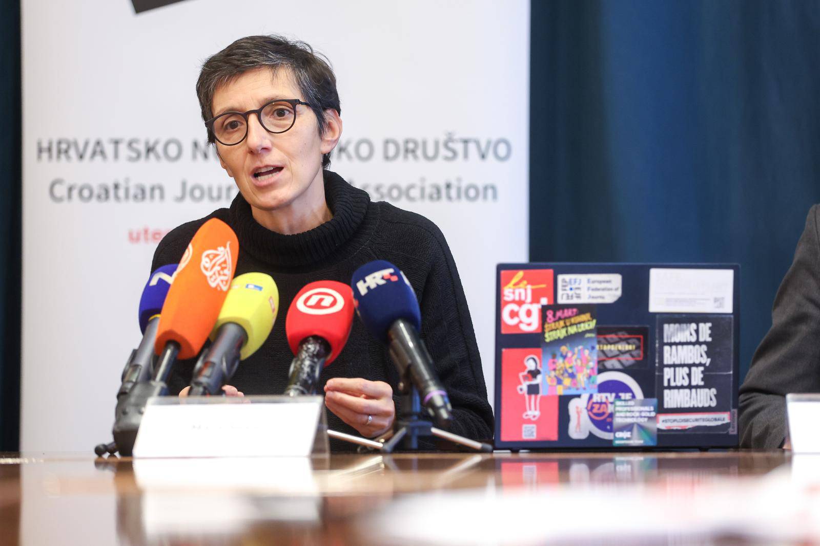 Zagreb: Konferencija za medije Hrvatskog novinarskog društva o aferi Vlade