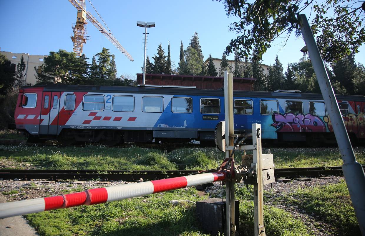 Otpisi računa za stanovnike Banovine, djeci iz cijele zemlje besplatan prijevoz vlakom
