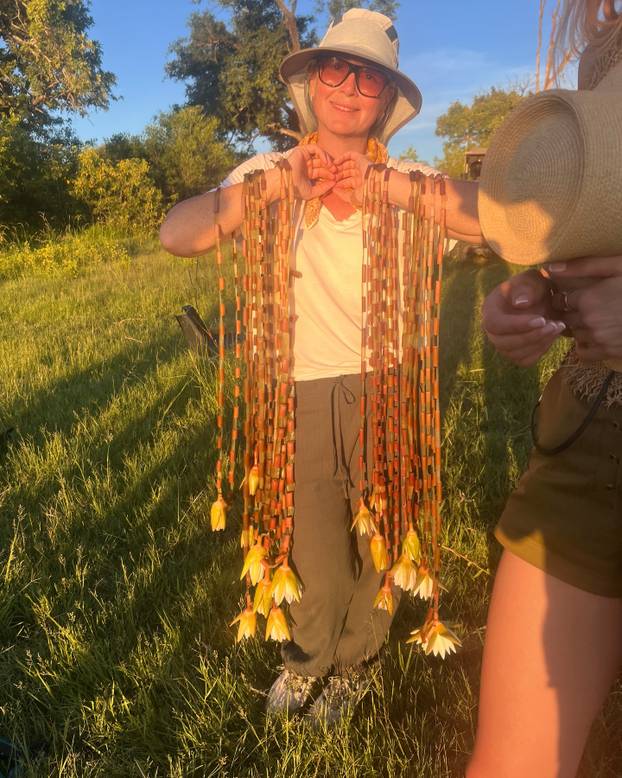 FOTO Britanska 'bomba' uživa na Ibizi: Skinula se u sićušni bikini i raspametila fanove
