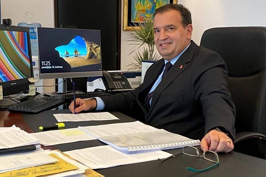 Traže nas da cinkamo susjede. Iako oni nisu cinkali kriminalce, zločince, obiteljske nasilnike...