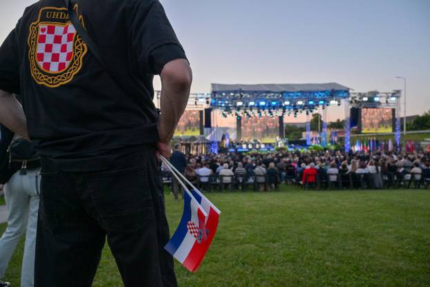 Svečani koncert u Zagrebu povodom 35. obljetnice postrojavanja Zbora narodne garde i ustrojavanja Hrvatske vojske i policije