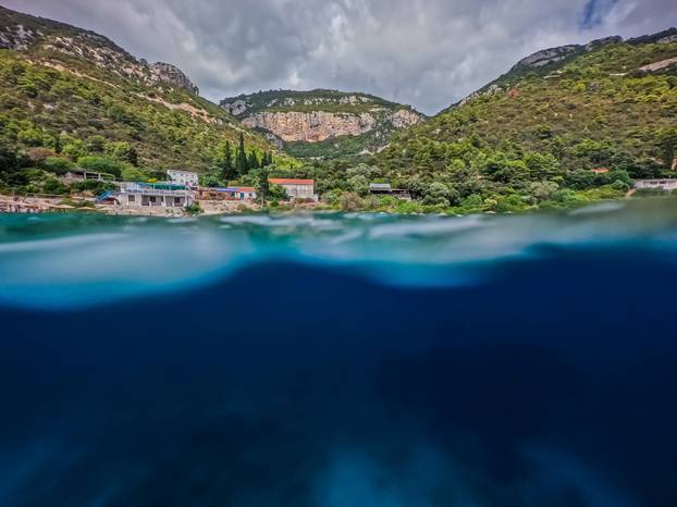 Uvala Pupnatska Luka na otoku Korčuli