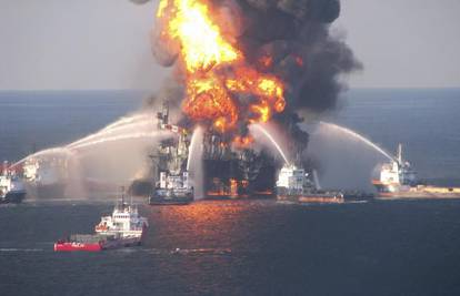 Iz BP-ove bušotine iscurilo je 780 milijuna litara nafte