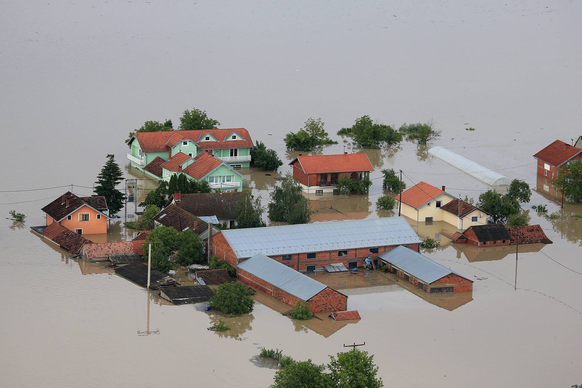 Deseta godišnjica katastrofalne poplave u Gunji - Pogled iz zraka