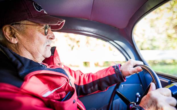  Hessisch Oldendorf: Traugott Grundmann vlasnik je jednog od prvih prototipova VW Bube