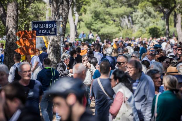 Split: Tomislav Šuta je podjelio preko 1000 porcija graha 