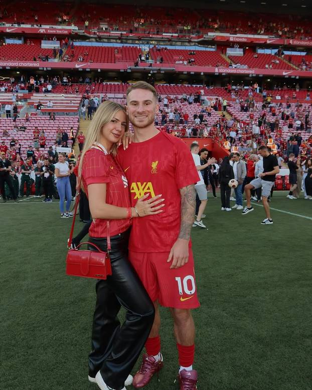 FOTO Ljubavni trokut svjetskog prvaka! Ostavio djevojku, čeka dijete s njezinom prijateljicom